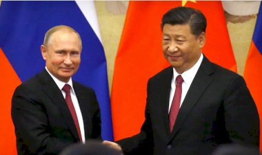 Şi Putin ile görüştü: İki taraf da dış güçlerin iç işlerine müdahalesine karşı çıkmalı