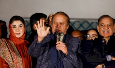 Pakistan'ın eski başbakanı Navaz Şerif genel seçimleri kazandığını ilan etti, koalisyon arayışına başladı