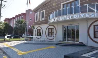 Dikili’de imara aykırı yapılar: 'Başkanın oğlu ikamet ediyor' iddiası