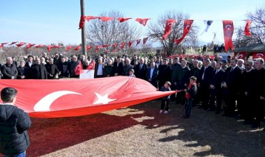 Sivas'ta Ermenilerce şehit edilen 71 asker anıldı