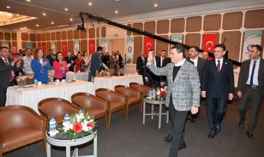 Tütüncü’den sağlık çalışanlarına müjde üstüne müjde!