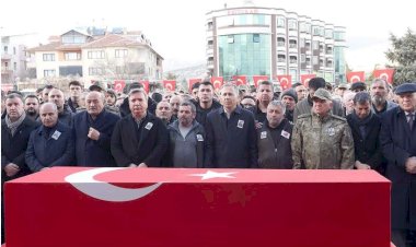 Erzincan bunu konuşuyor: 3. Ordu komutanı şehidi neden karşılamadı...