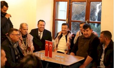İzmir'de seçim havası yok! Foça'da hiç yok