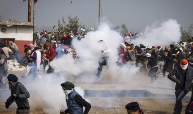 Hindistan'da çiftçilerle polis arasında çatışma: 1 kişi hayatını kaybetti