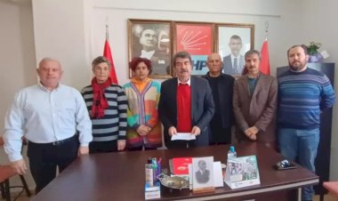 CHP Foça'da kriz derinleşti!