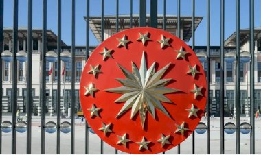 AYM'den ilk Cumhurbaşkanlığı Kararnamesine 37 iptal