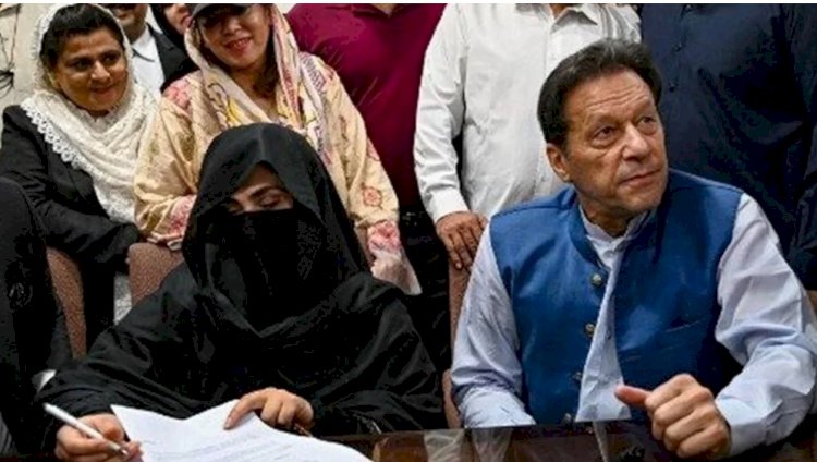 Pakistan'ın eski Başbakanı Han'a yaşa dışı evlilikten ceza
