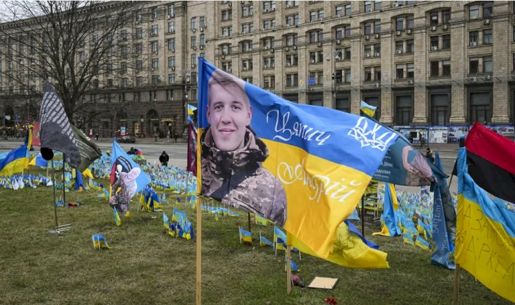 Ukrayna'da savaş üçüncü yılına girerken batılı liderlerden destek ziyareti