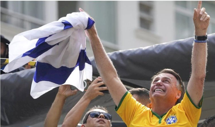 Brezilya'da 'askeri darbe'den soruşturulan Bolsonaro'dan İsrail bayrağı ile miting