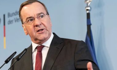 Almanya'dan Macron'un "korkaklık" ifadesine tepki