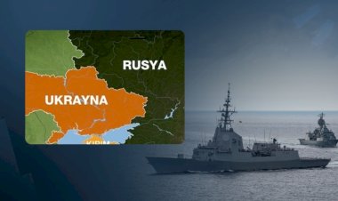 Ukrayna, Karadeniz'de su üstü robotu kullanak bir Rus savaş gemisini batırdığını duyurdu