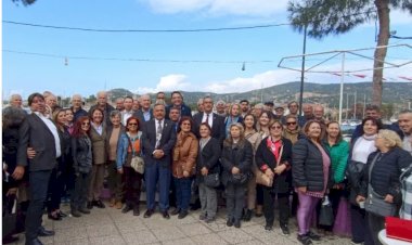 Foça'da emekli askerlerin sorunları masaya yatırıldı