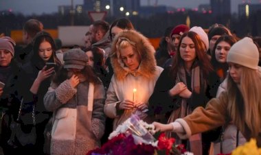 Rusya'da yas: Konser salonuna düzenlenen terör saldırısında ölenler anılıyor
