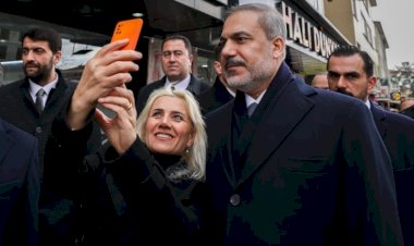 CHP'den tepki: PKK'lılar konsolosluğa saldırıyor, Hakan Fidan seçim turunda