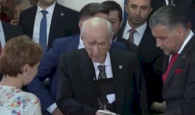 Devlet Bahçeli oy kullandı: Yüzündeki morluklar dikkat çekti!