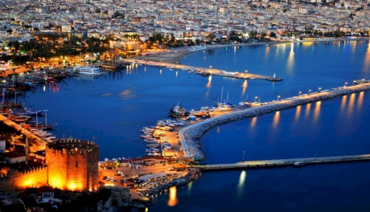Antalya Seçim Arenası Harlıyor: Ünal ve Tütüncü İleri Giderken, Böcek Geride!