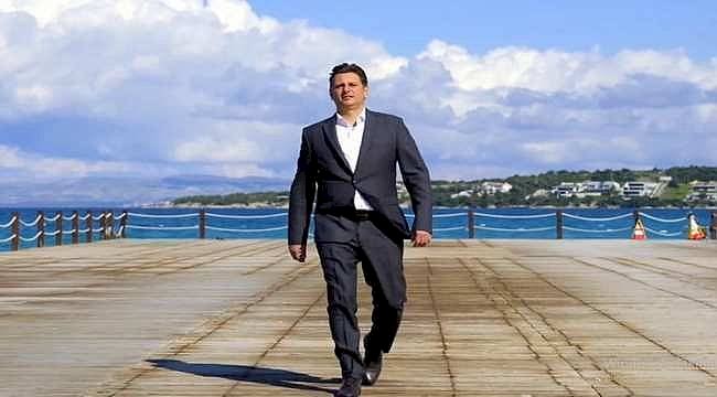 Çeşme için 21 günde 420 kilometre yürüdü