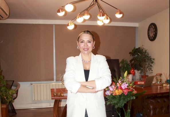 DR. EBRU ŞEN’DEN UYARI: MERDİVEN ALTI ESTETİK OPERASYONLARINA DİKKAT!