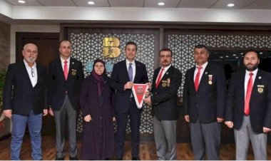 Başkan Akın'a İade-i Ziyaret: Şehit Yakınları ve Gazilerden Destek