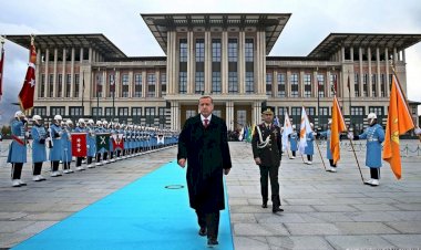 Miroğlu: AKP'yi statüko içinde tutmak isteyenler var