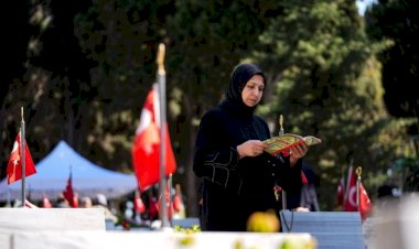 Depremzedeler... Şehit yakınları... Bayram hüznü