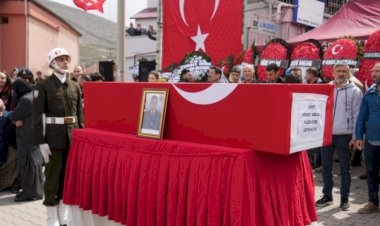Şehit Piyade Uzman Çavuş Aslan toprağa verildi