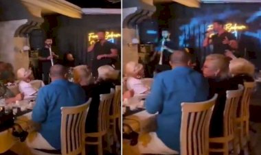 AK Partili Bursalı alkollü bir mekanda 'Çav Bella' eşliğinde eğlendi...