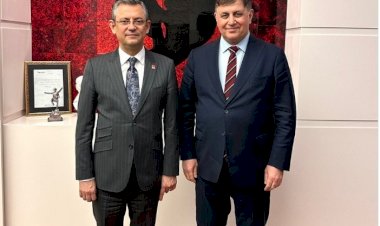 Karşıyaka Belediyesi'nde Aile Şirketi Tartışması: Aynı Aile, Farklı Görevler!