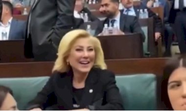 Şebnem Bursalı 'ıstakoz' krizinin ardından ilk kez görüntülendi: Etrafa gülücükler saçtı, soruları yanıtsız bıraktı