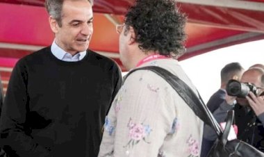 Miçotakis Türkleri kapıda karşıladı