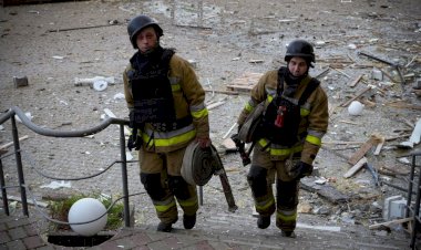 Rusya, Ukrayna Mikolaiv'de  Otel'e İHA ile Saldırdı