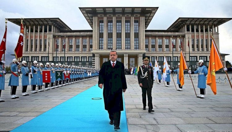 Miroğlu: AKP'yi statüko içinde tutmak isteyenler var