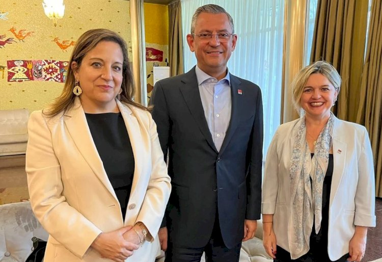 Özgür Özel: Garcia Perez ile vize sorununu konuştuk
