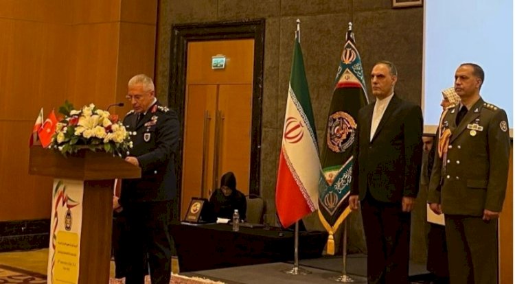 İran büyükelçiliğinde bir Türk Kuvvet Komutanı