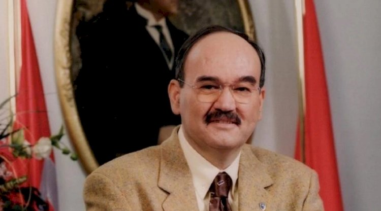 Cemil Tugay Hangi   Hizmetleriyle  Hatırlanmak İster?