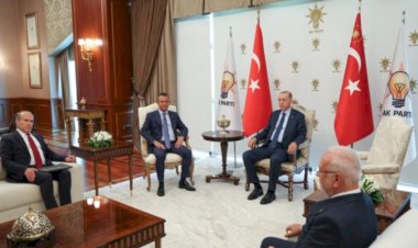 Ak Parti'nin Özgür Özel'in ve CHP'nin aklına ihtiyacı mı var?