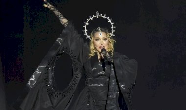 Madonna'nın Copacabana plajındaki ücretsiz konserine 1,6 milyon kişi katıldı