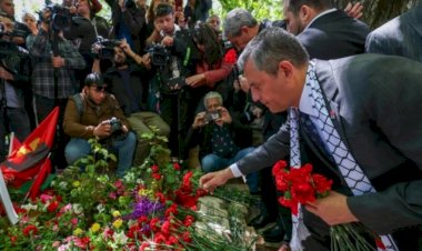 Özgür Özel safını seçti