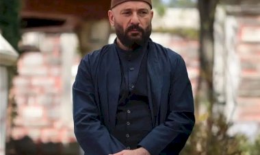 Tolga Tekin kadroda: Kızıl Goncalar'da Cüneyd'in babası Vahit'ten ilk fotoğraf