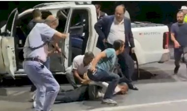 Ayhan Bora Kaplan'ı gözaltına alan polisler gözaltına alındılar