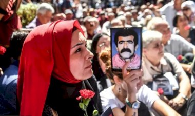 Cumartesi Anneleri'nden 1000. hafta eylemi: 1995'ten bu yana neler yaşandı, kayıp yakınları ne istiyor?