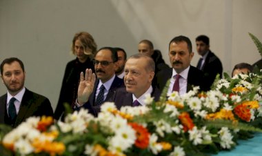 İzmir Adliyesi'nde Ak Parti'ye ve Başkan Erdoğan'a bir operasyon mu hazırlanıyor?