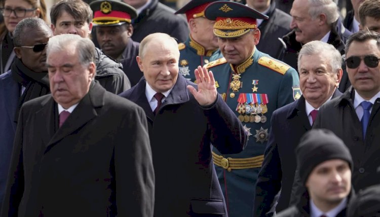 Putin'den Batı'ya 'küresel çatışma riski' uyarısı