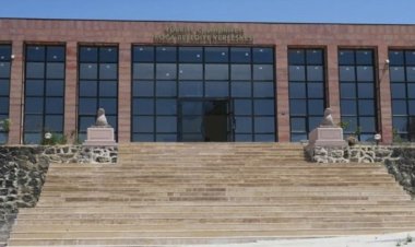Foça Meclisinde Flaş İddia: Ünsal'ın İmarsız Arazisi Konuta mı Açılıyor?