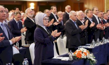 AKP'nin Kızılcahamam kampında yöneticilere yaylım ateş: 'Halktan kopmuş durumdayız'