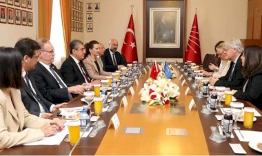 AKPM Türkiye Raportörü Schennach, CHP ve DEM Parti'yle heyetleriyle görüştü