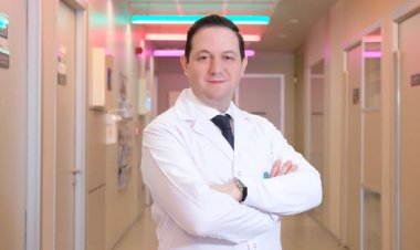 Yüzme, bel fıtığı oluşumunu engellemez!