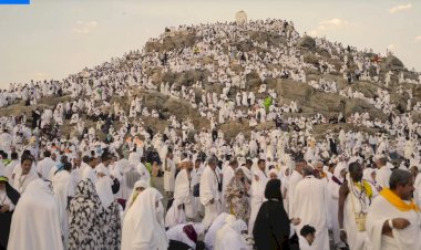 Mekke'de aşırı sıcaklardan 577 hacı adayı hayatını kaybetti