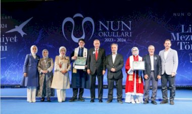 Berat Albayrak: Bir tane uyanık bütün uyuyanları uyandırmaya yeter!