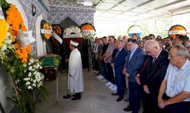 Nükhet Hotar'ın Annesi Fatma Vedia Hotar Son Yolculuğuna Uğurlandı